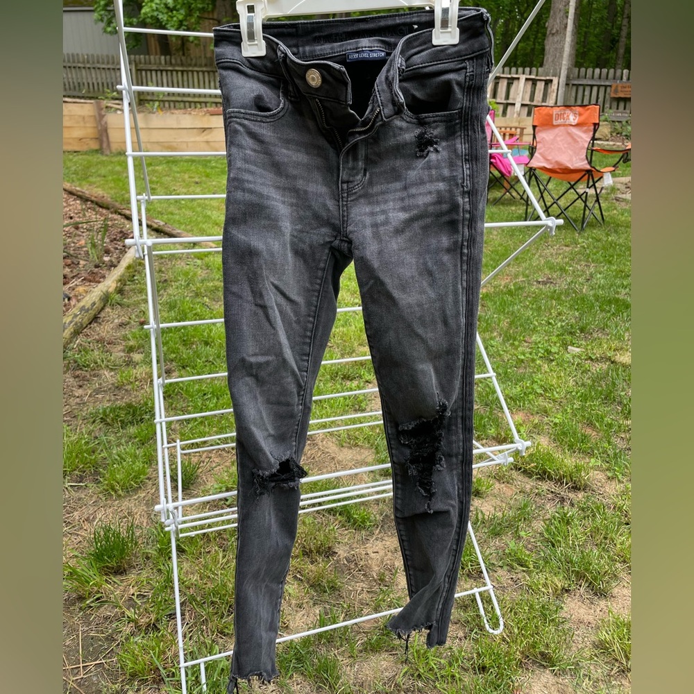 American Eagle Outfitters Women's Black Distressed Jeggings